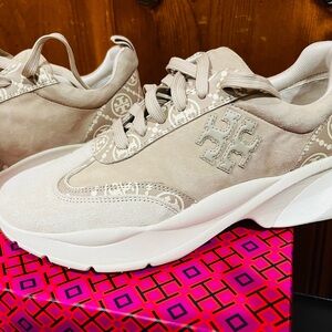 Tory Burch T Monogram Good Luck Light Beige Suede Platform Sneaker